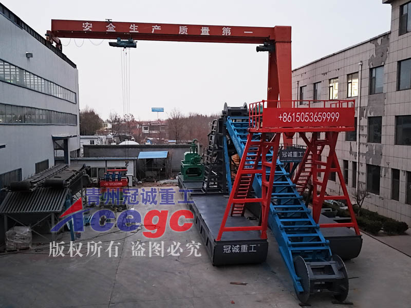 寶石選礦船廠家生產制作現(xiàn)場
